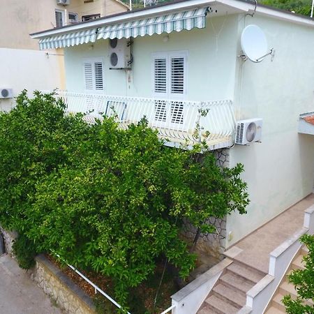 Apartmani Vranjes Podgora Exterior foto