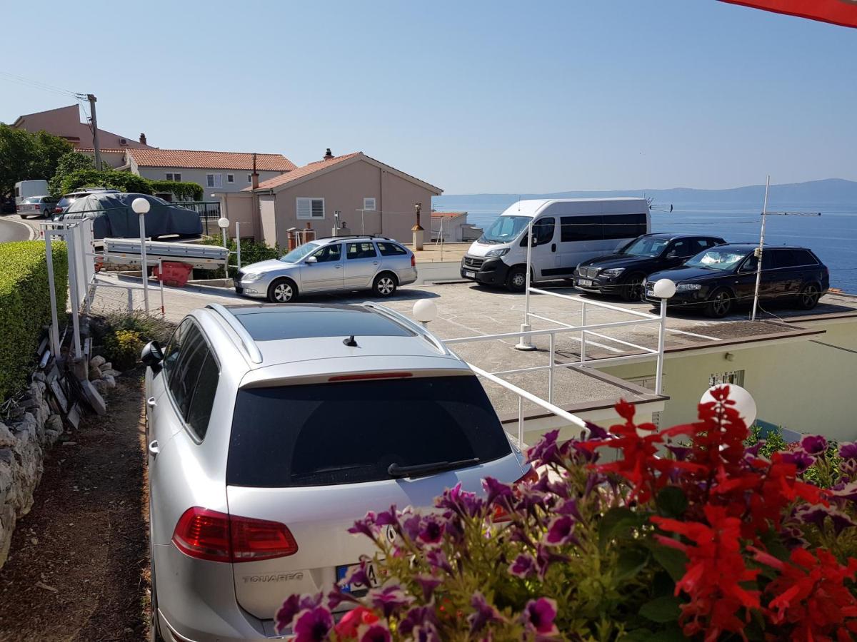 Apartmani Vranjes Podgora Exterior foto
